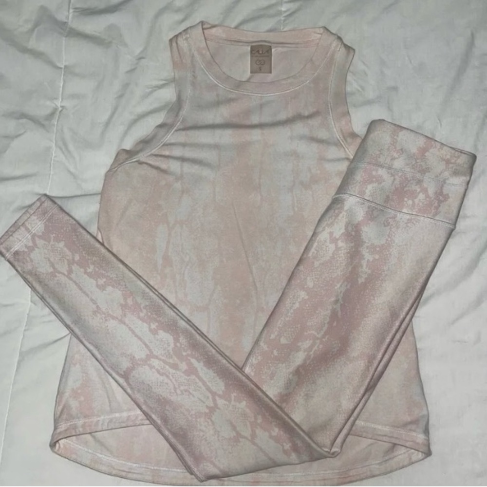 CALIA by Carrie Underwood Pink and White Leggings
